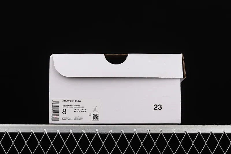 All categories Air Jordan Jordan series basketball shoes Air Jordan 1 Low Air Jordan 1 Low AJ1 Joe 1 inkjet white gray low-top cultural basketball shoes DC0774-001